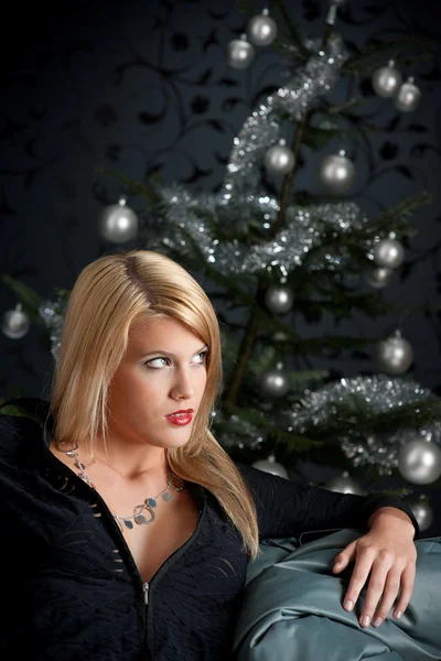 Sexy Blonde Frau Weihnachten Vor Dem Baum Stockbild