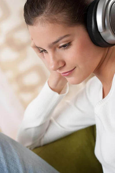 Students Happy Female Teenager Headphones Listening Music Modern Lounge — Stock Photo, Image