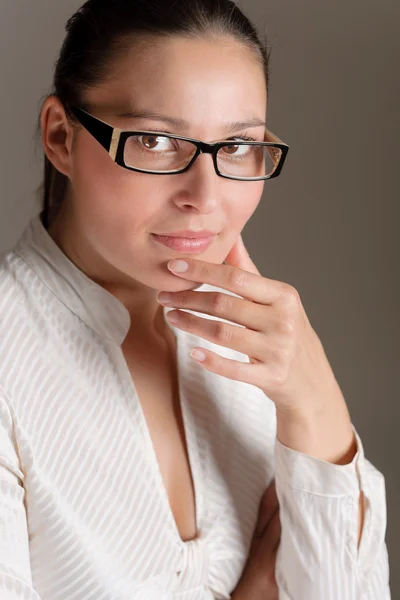 Designer glasögon - framgångsrik affärskvinna — Stockfoto