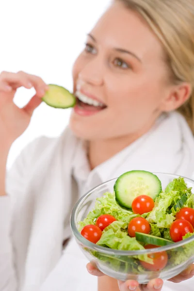 Healthy lifestyle - woman with vegetable salad — Stock Photo, Image