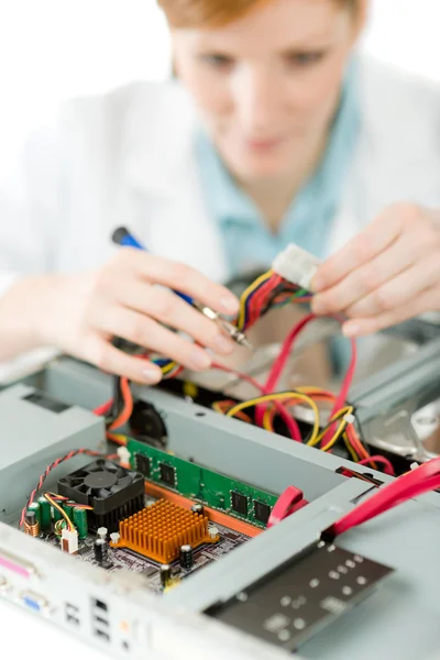 Soutien féminin ingénieur informatique - réparation femme — Photo