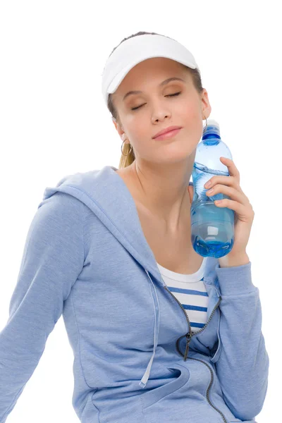 Спорт - молодая женщина фитнес наряд бутылку воды — стоковое фото