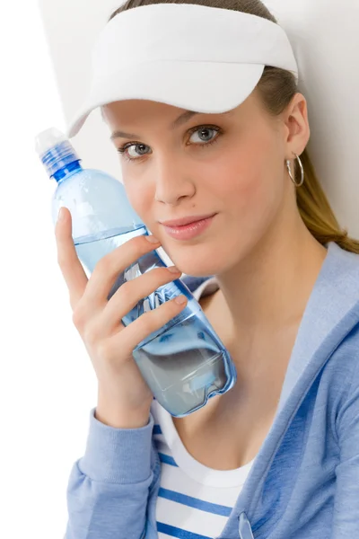 Sport - jonge vrouw fitness outfit water fles — Stockfoto