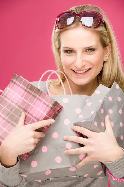 Compras mulher moda saco feliz — Fotografia de Stock