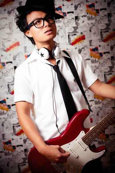 Jonge Man Muziek Afspelen — Stockfoto