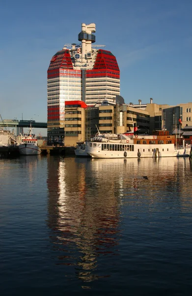 Modern gebouw in Göteborg haven — Stockfoto