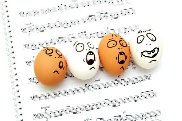 Ovos loucos cantando — Fotografia de Stock