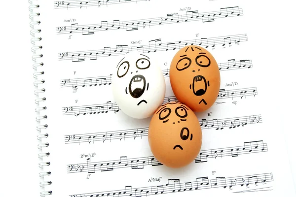 Verrückte Eier singen — Stockfoto