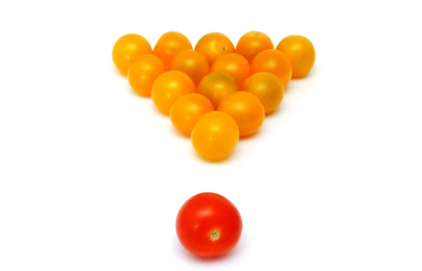 Желтые свежие помидоры в качестве снукера — стоковое фото