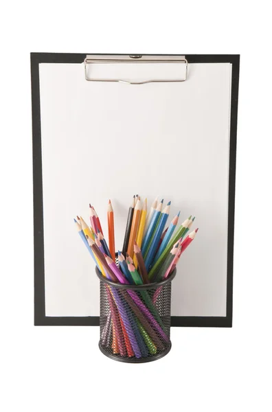 Crayons Dans Une Boîte Isolée Sur Fond Blanc — Photo