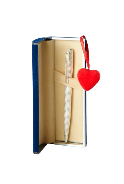 Gift box with a heart and pen — Stock Photo, Image