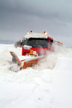 kış kar storm kar temizleme aracı