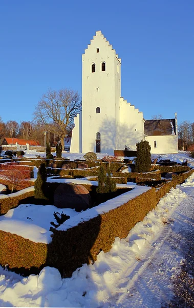教会の冬の雪のデンマーク — ストック写真