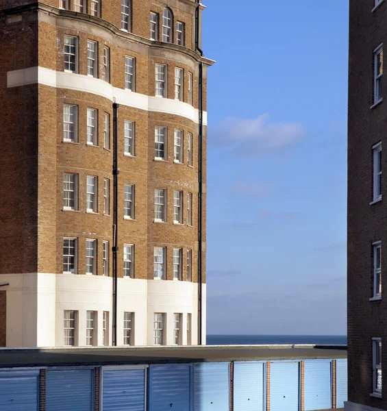 Apartments flats sea garage england — Stock Photo, Image
