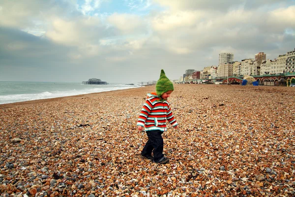 어린이 해변 브라이튼 — 스톡 사진