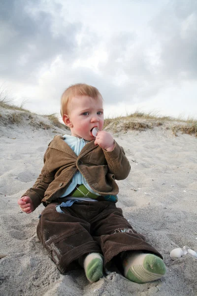 子供のビーチの幼年期 — ストック写真