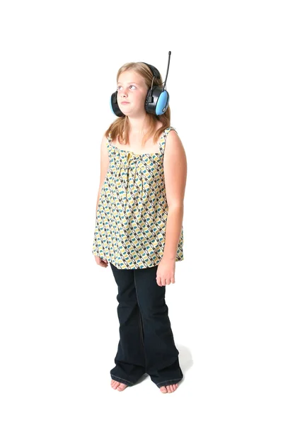 Dziewczyna słuchawki na białym tle ochrony — Zdjęcie stockowe