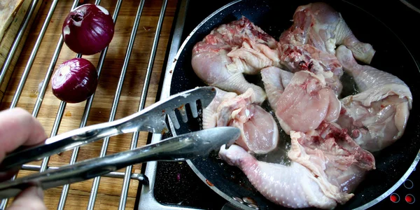 Steg kylling mad madlavning - Stock-foto