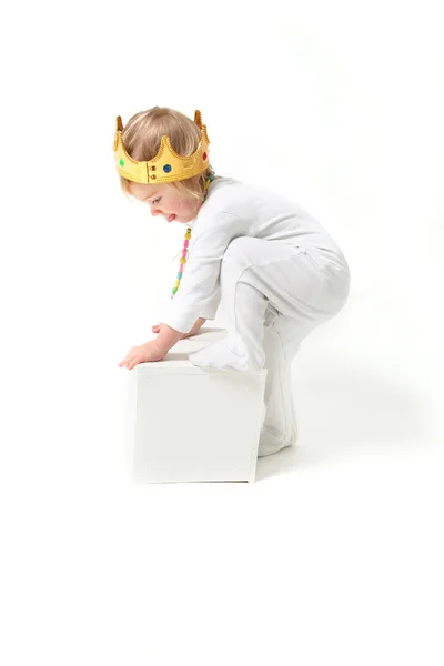 Król dzieci na białym tle — Zdjęcie stockowe