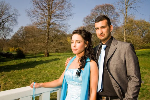 Етнічна Пара Під Час Заручин Або Весілля Молодий Турецький Разом — стокове фото