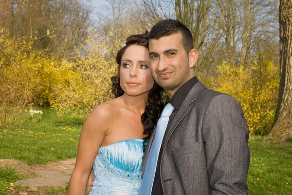 Εθνοτικές Ζευγάρι Δέσμευση Ένας Γάμος Νεαρός Τούρκος Ερωτευμένος Μαζί Μπλε — Φωτογραφία Αρχείου