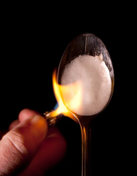 Heroin Oder Betäubungsmittel Kochen Löffel Mit Feuerzeug Und Flamme Gefährliche — Stockfoto