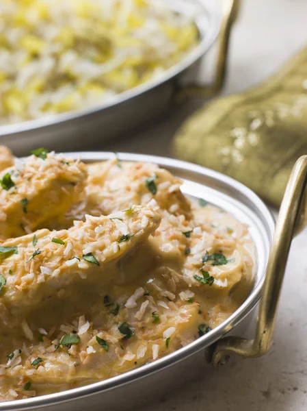 Dish of Chicken Pasanda with Pilau — Stock Photo, Image