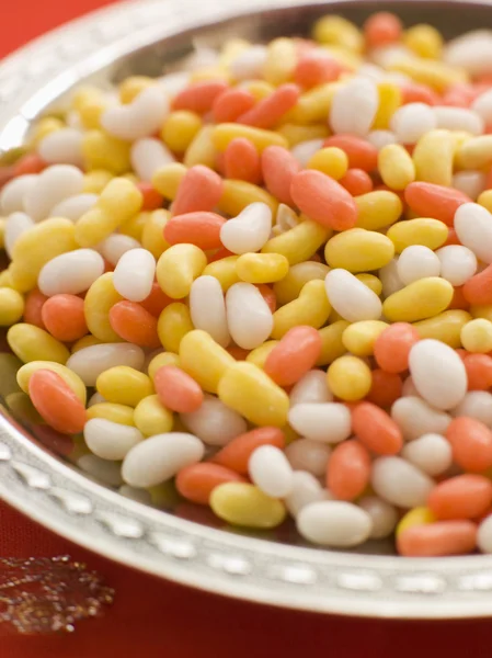 Piatto di semi di finocchio ricoperti di zucchero — Foto Stock