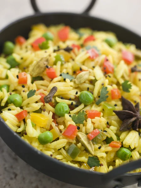 Κοντινό Πλάνο Εικόνα Του Ρύζι Πιλάφι Λαχανικών Πιάτο Balti — Φωτογραφία Αρχείου