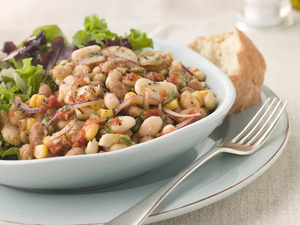 Bowl Tuscan Bean Salad Dressed Leaves Crusty Bread — Stock Photo, Image