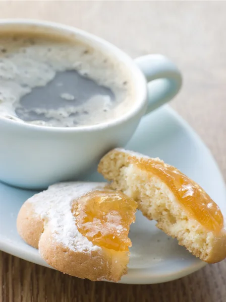 Margherite 饼干与咖啡 — 图库照片