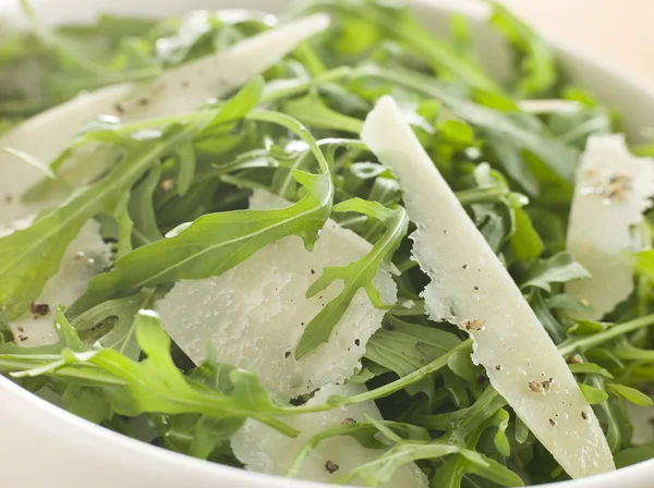 Salad Roquette Leaves Parmesan Shavings Olive Oil — Stock Photo, Image