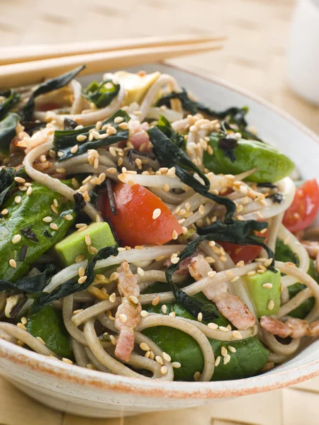 Bowl Green Tea Soba Noodle Salad Wakame Seaweed — Stock Photo, Image