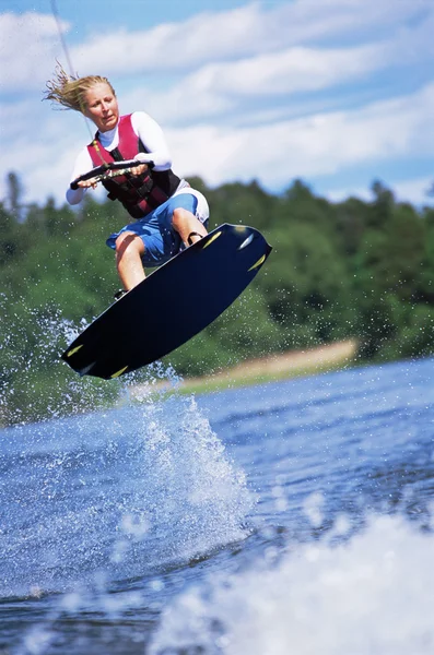 Young Woman Water Skiing — Stock Photo, Image