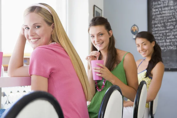 Young Women Drinking Milkshakes Cafe — Stock Photo, Image