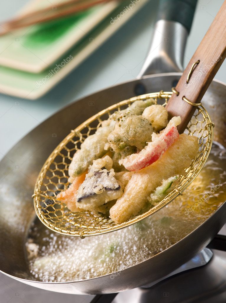 Cooking Tempura Of Vegetables in a Wok — Stock Photo © monkeybusiness