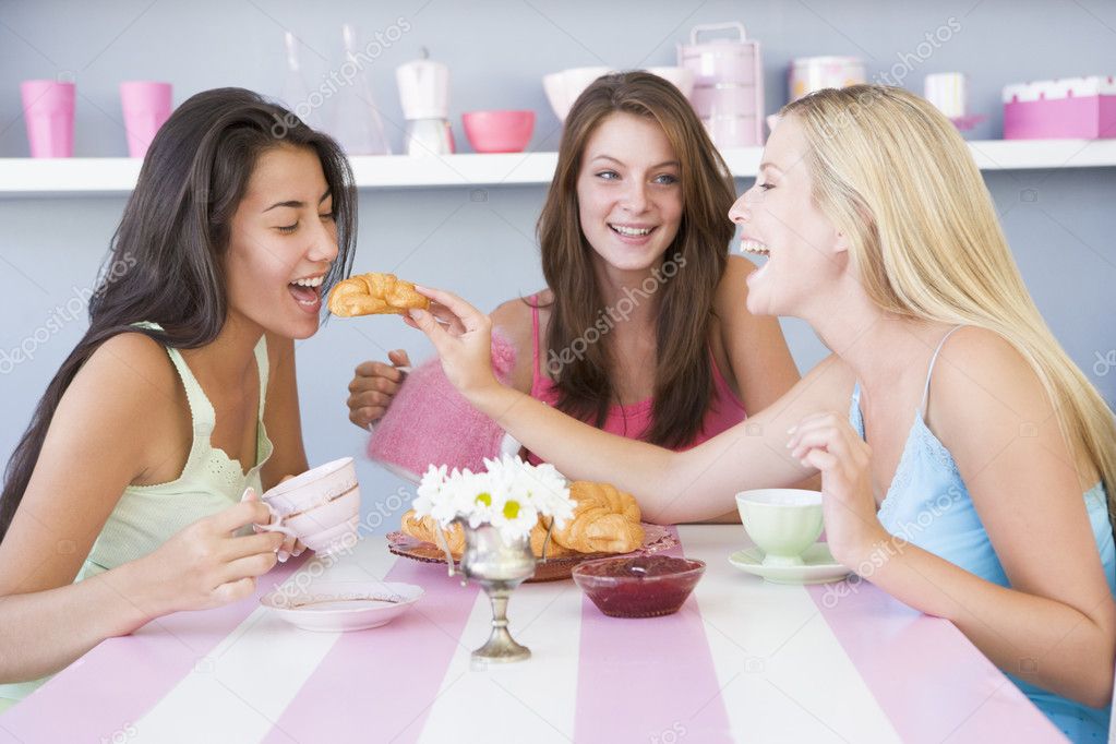 depositphotos_4758778-stock-photo-three-young-women-in-their.jpg