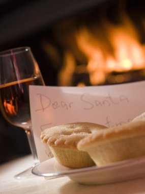 Santa Plate of Mince Pie Sherry and a Letter clipart