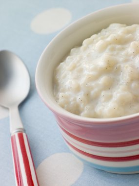 Bowl of Creamed Rice Pudding clipart