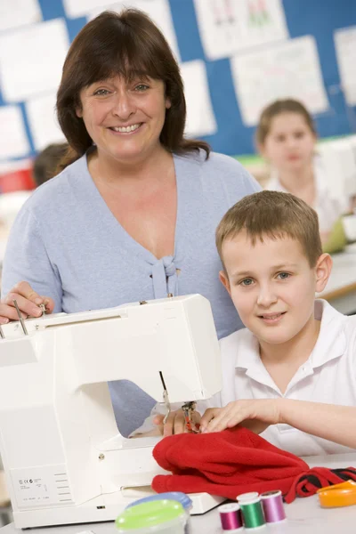 Teacher Schoolboy Using Sewing Machine Sewing Class — Stock Photo, Image