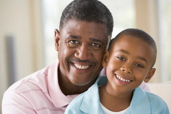 Grandfather Grandson Indoors Smiling — Stock Photo, Image