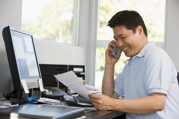Man Home Office Computer Paperwork Telephone Smil — Stock Photo, Image