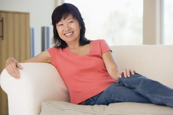 Woman Relaxing Living Room Smiling — Stock Photo, Image