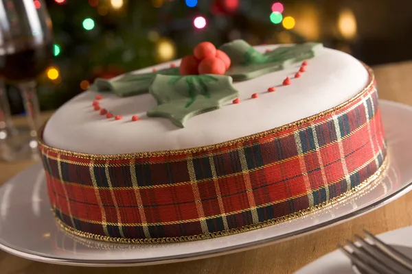 Zdobené vánoční ovocný koláč — Stock fotografie
