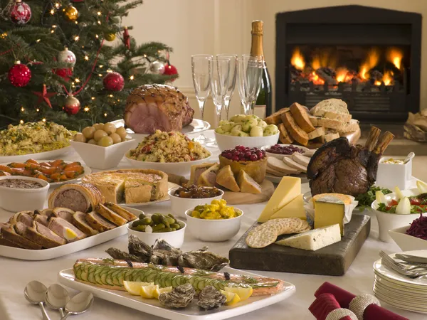 Boxing Day Buffet Lunch Christmas Tree Log Fire — Stock Photo, Image