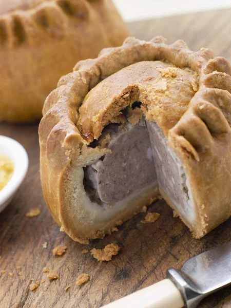Pork pie met Engelse mosterd — Stockfoto