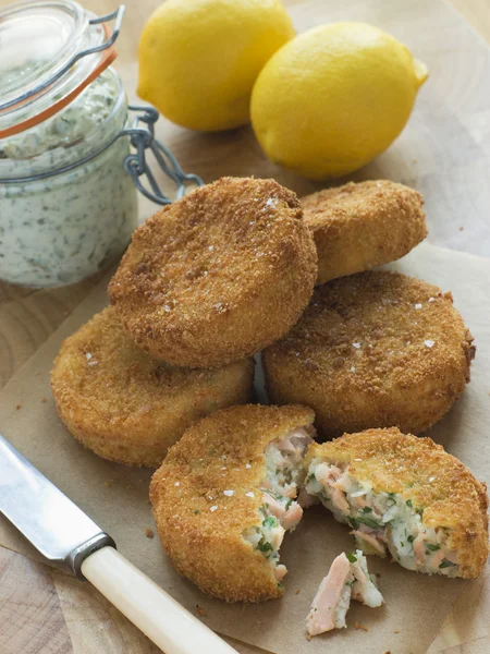 Cod and Salmon Fish Cakes with Tartar Sauce — Stock Photo, Image