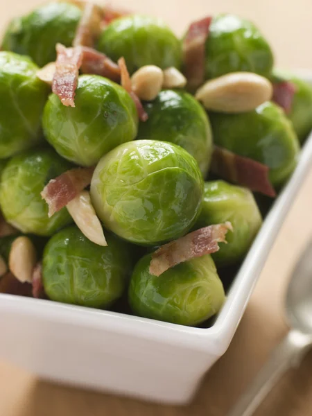 Brussel Sprouts Fried Bacon Almonds — Stock Photo, Image
