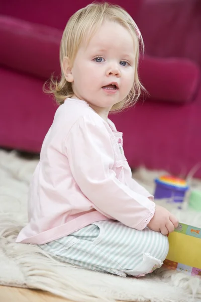 Baby Woonkamer Met Speelgoed Boek — Stockfoto