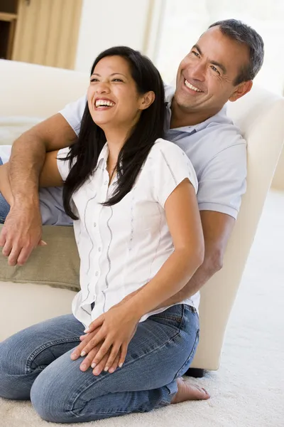 Couple Living Room Laughing — Stock Photo, Image